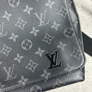 LOUIS VUITTON DISTRICT MESSENGER BAG