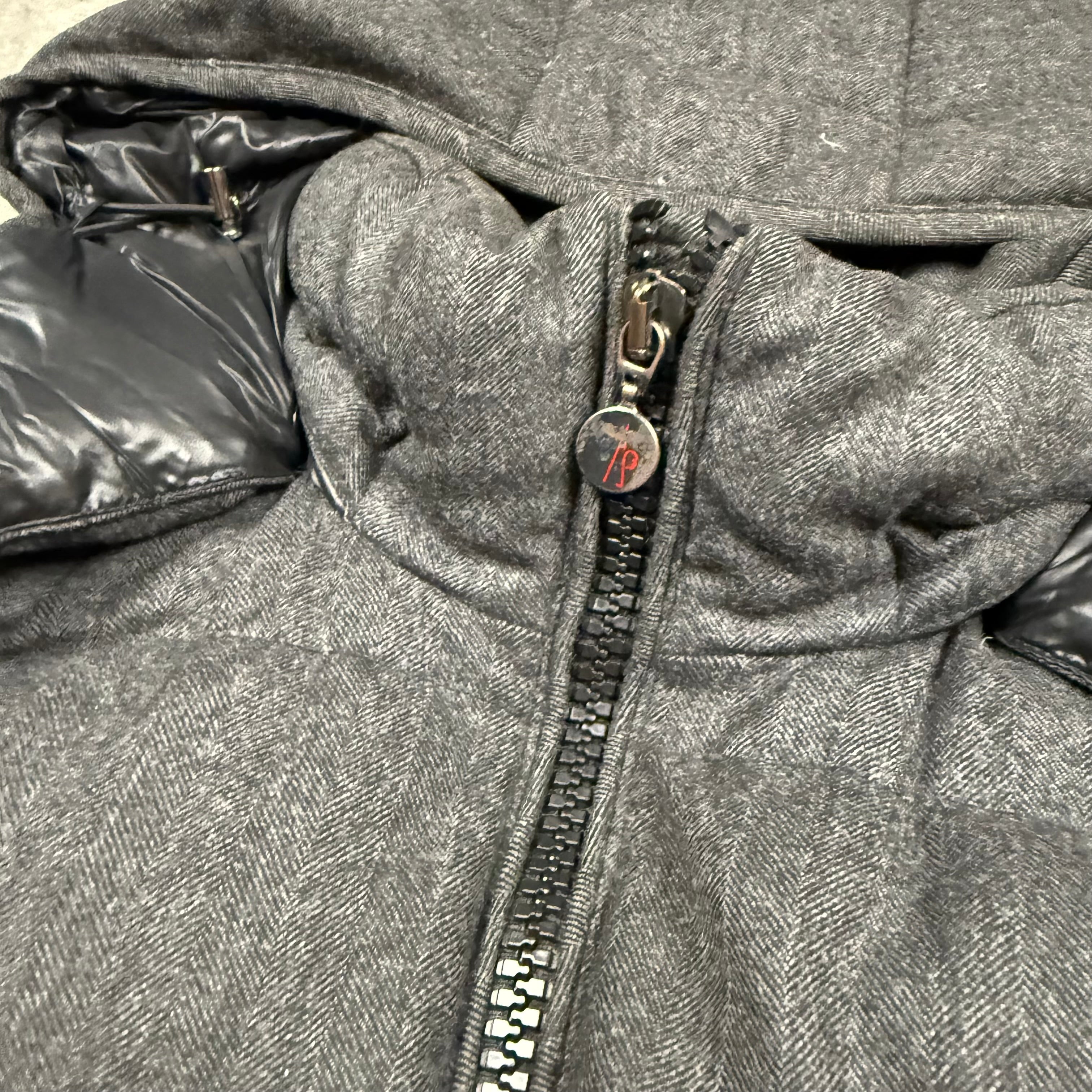 MONCLER MONTGENEVRE JACKET GREY - 1 (S)