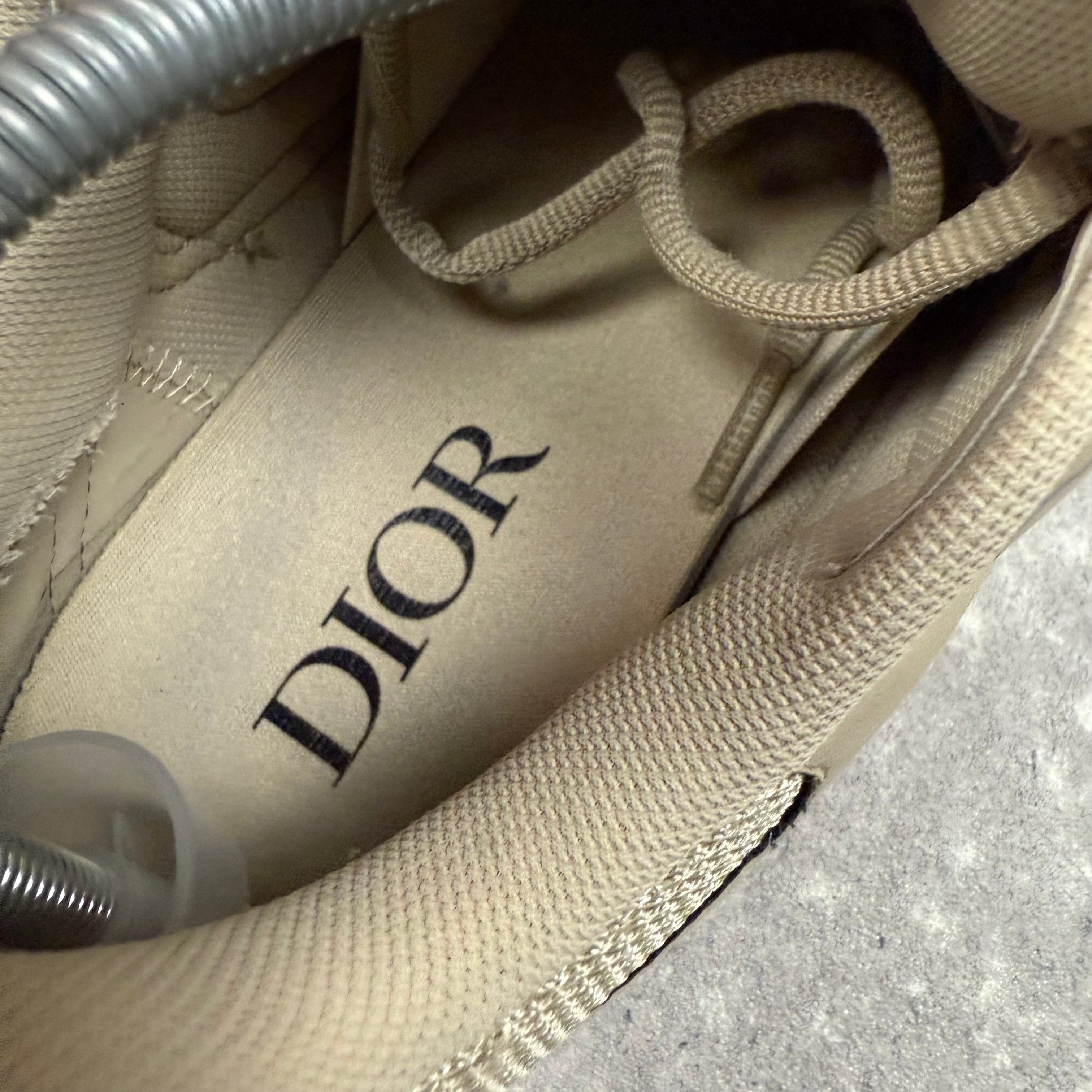 DIOR B30 BEIGE - (EU42.5 / UK8.5)