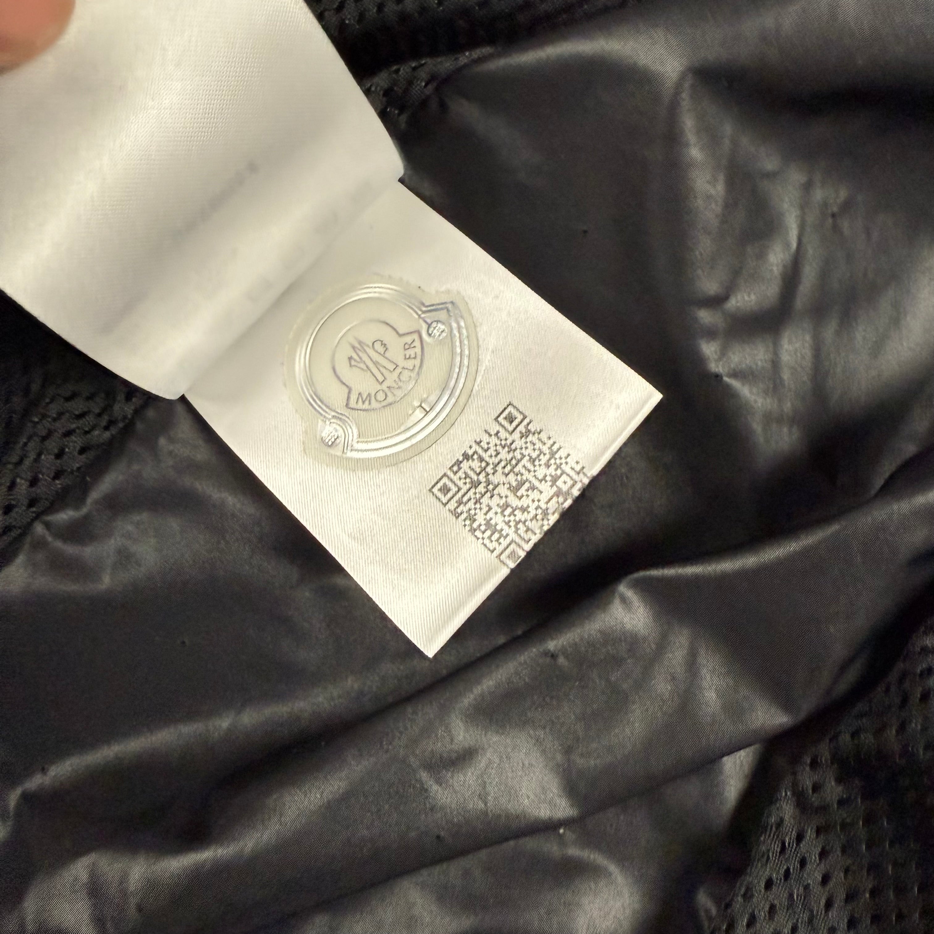 MONCLER PAKITO GILET BLACK - 2 (M)