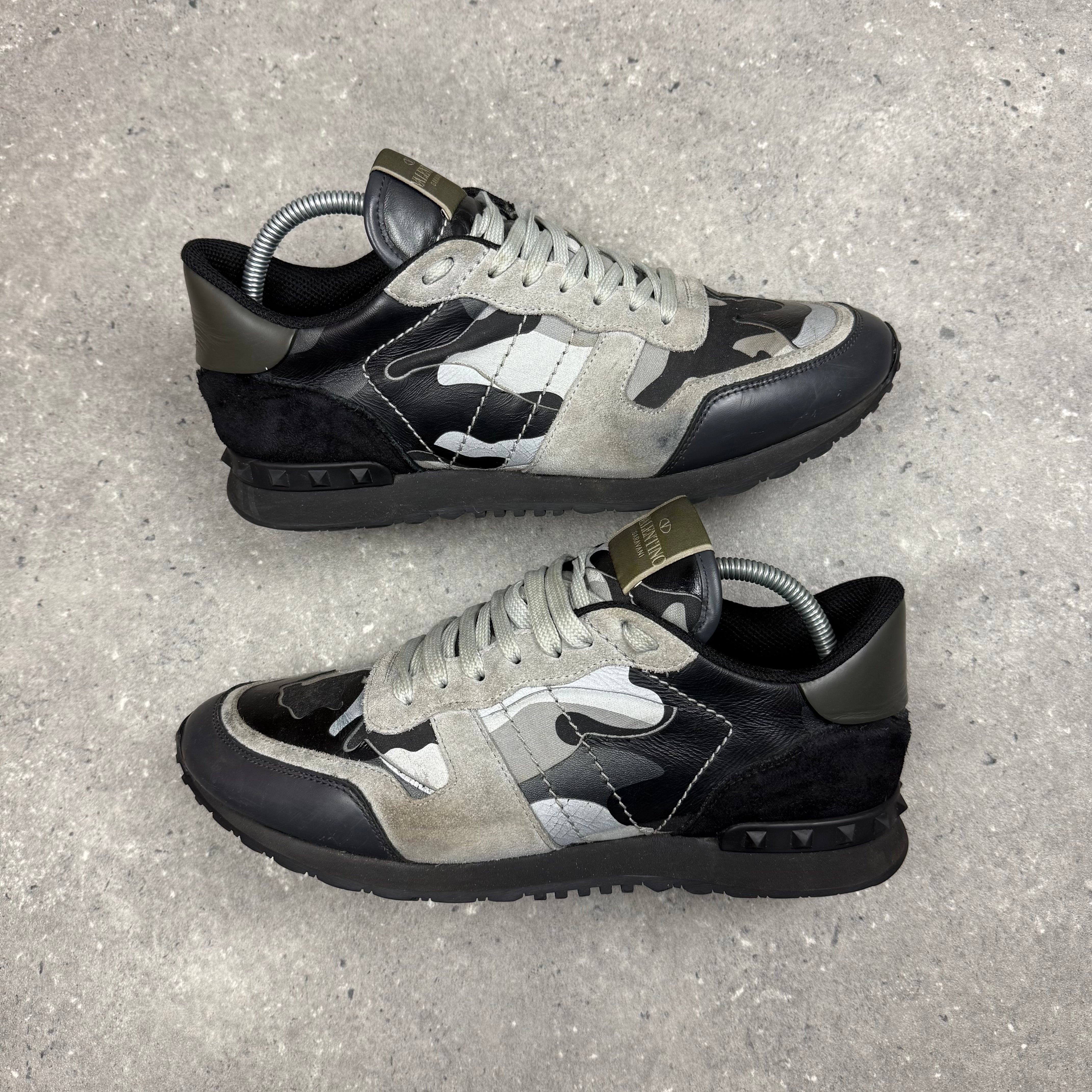 VALENTINO ROCKRUNNER GREY - (EU42 / UK8)