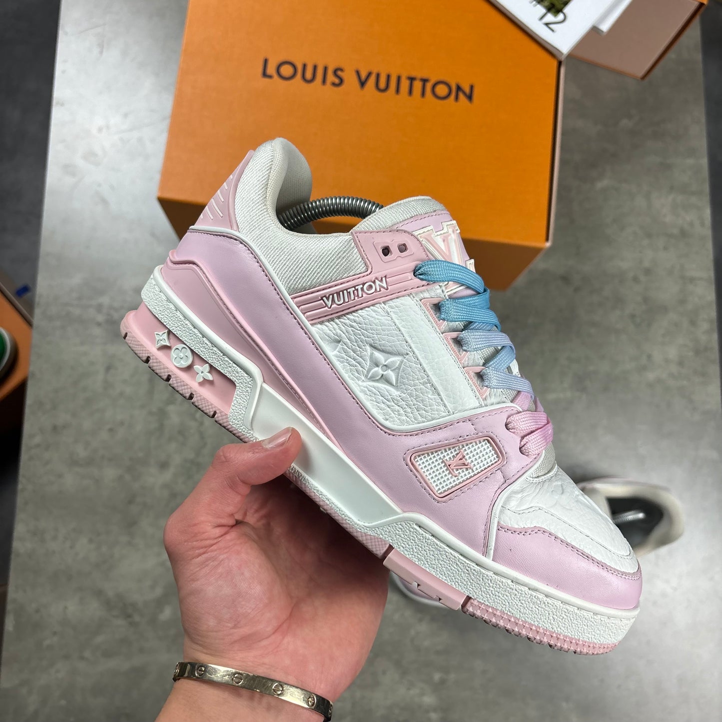 LOUIS VUITTON SNEAKERS (FITS 7)