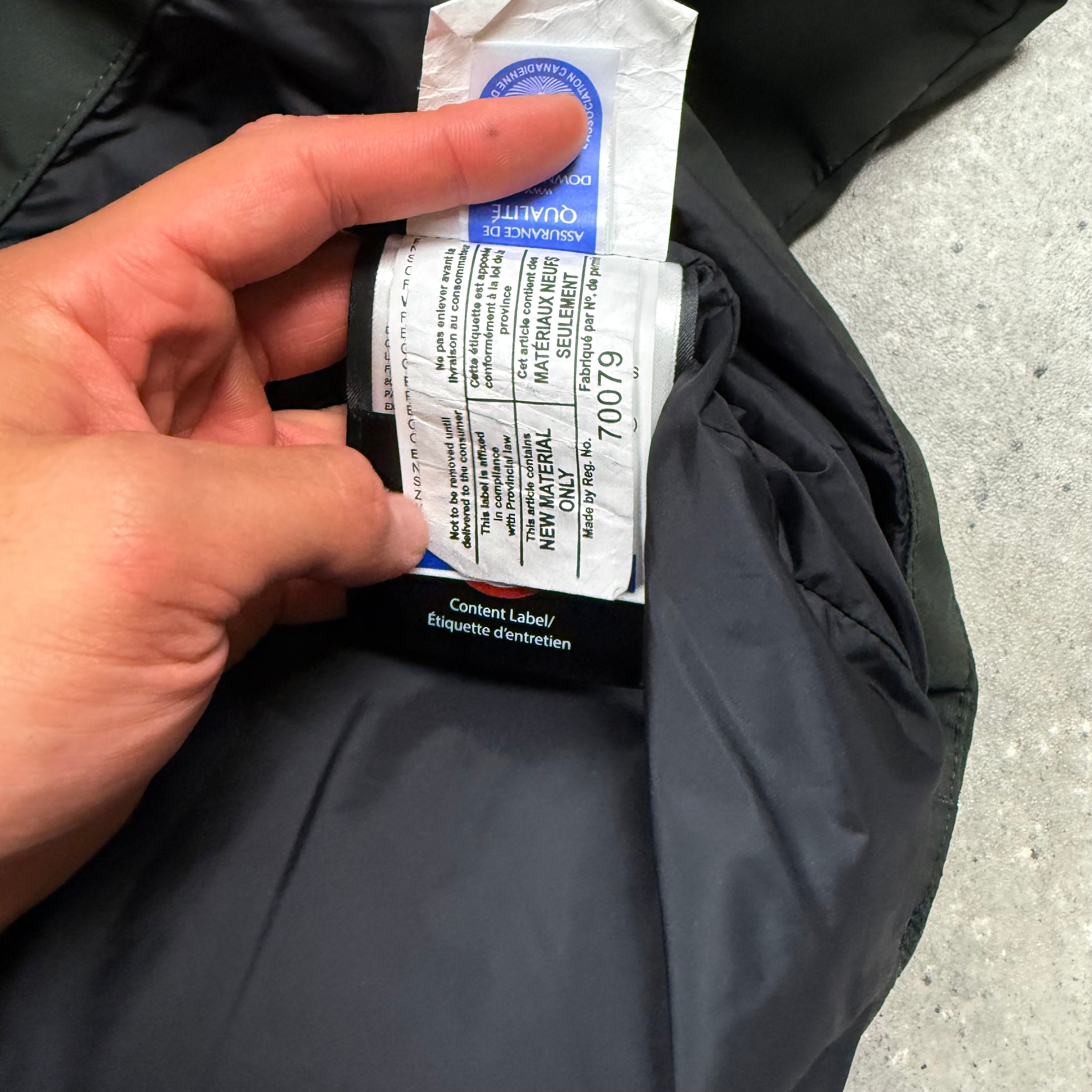 CANADA GOOSE WYDNAHM PARKA KHAKI - (M)