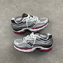 SAUCONY OMNI PRO GRID 9 - SILVER/DARK RED
