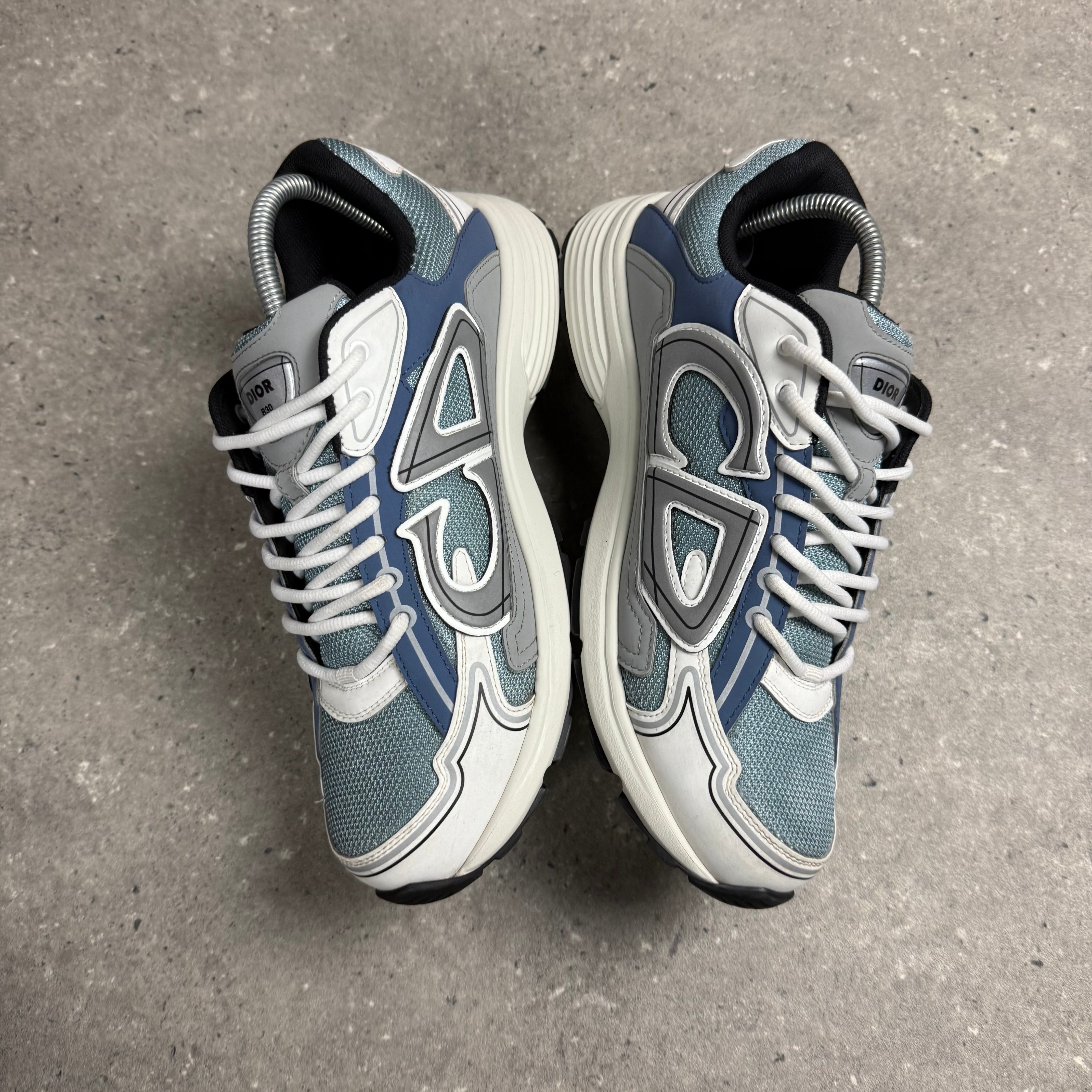 DIOR B30 LIGHT BLUE - (EU 42 / UK 8)