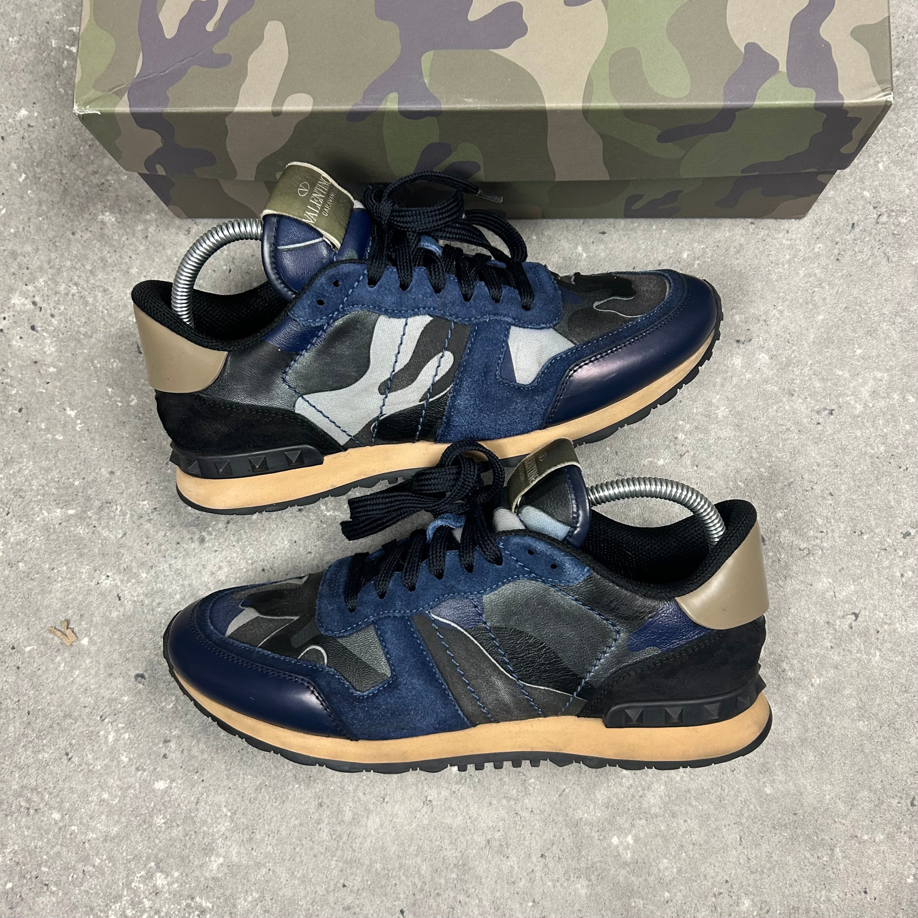VALENTINO ROCKRUNNER - (EU 41 / UK 7)