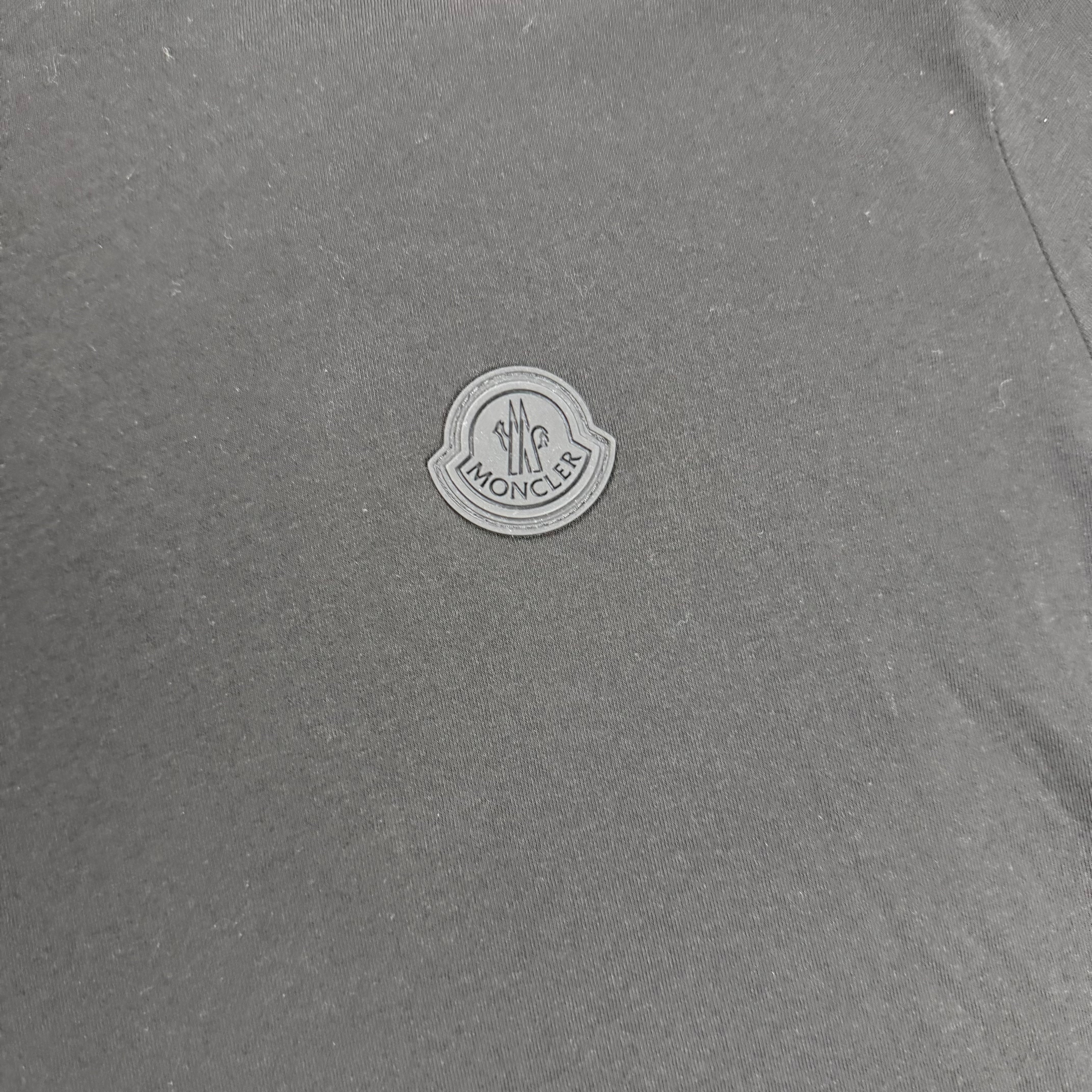 MONCLER T-SHIRT BLACK BADGE - (XL)