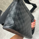 LOUIS VUITTON DISTRICT MESSENGER BAG