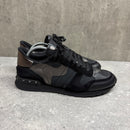 VALENTINO ROCKRUNNER BLACK - (EU42 / UK8)