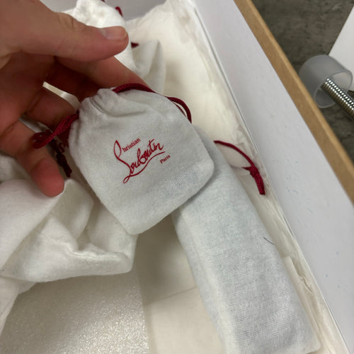 LOUBOUTIN LOW SPIKE (EU40.5 / UK 6.5)