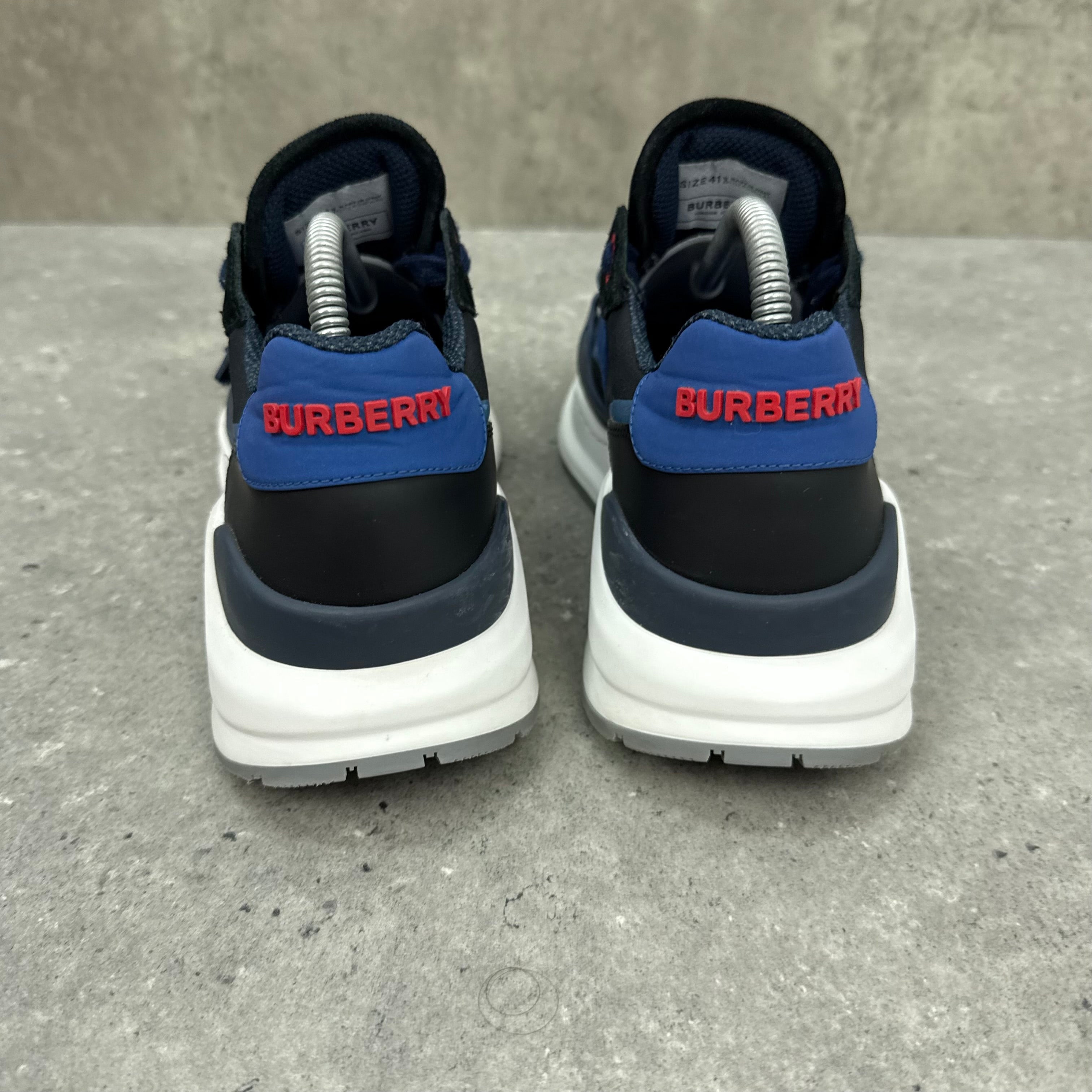 BURBERRY RAMSEY -  (EU41.5 / UK7.5)