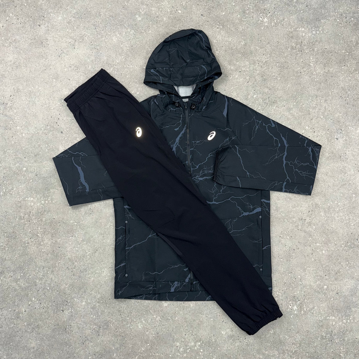 ASICS ENCHANTED WINDRUNNER JACKET & CORE PANTS SET - BLACK