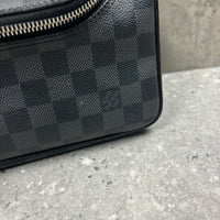 LOUIS VUITTON DAMIER WASH BAG