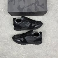VALENTINO ROCKRUNNER BLACK - (EU42 / UK8)