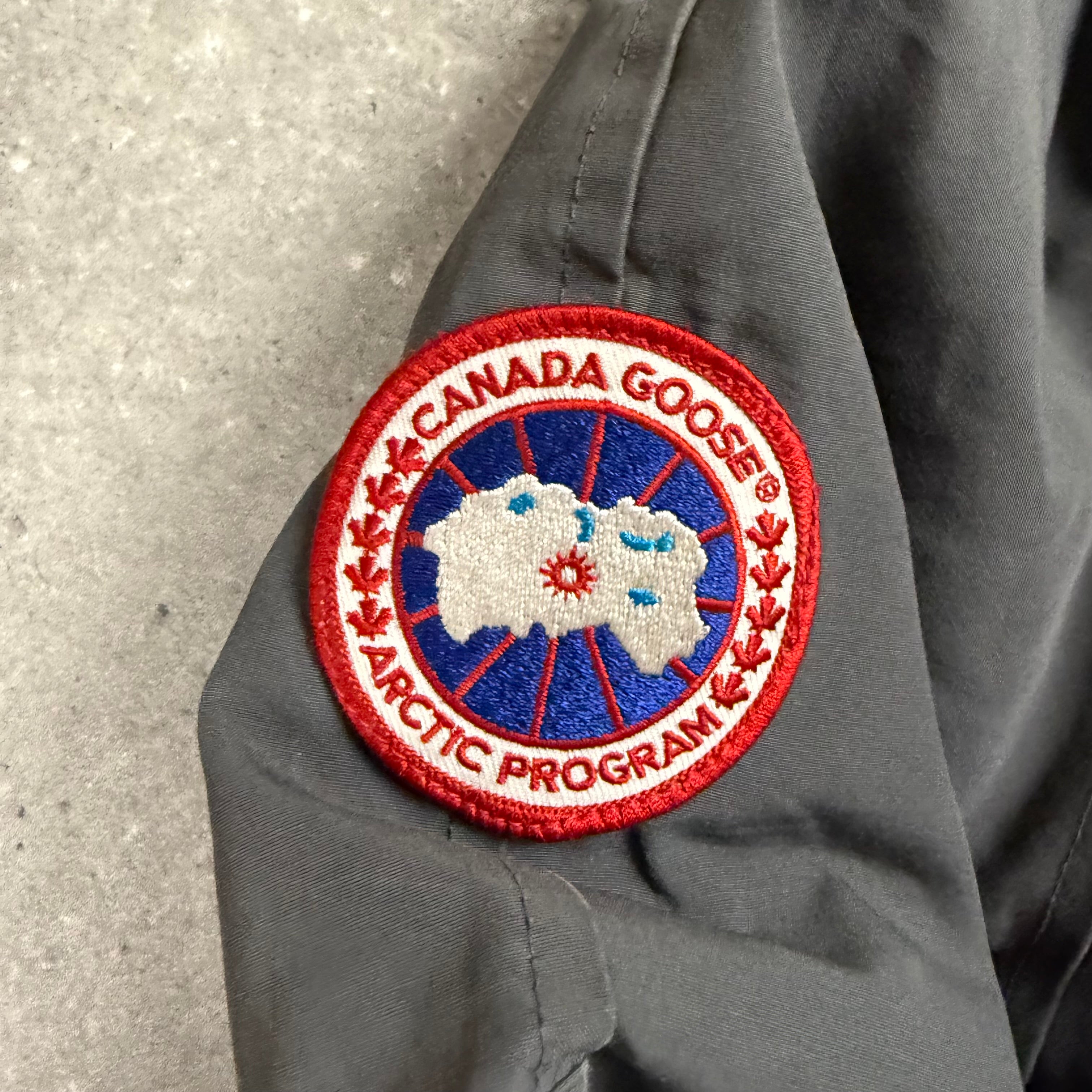 CANADA GOOSE CHILLIWACK GREY  - (S)