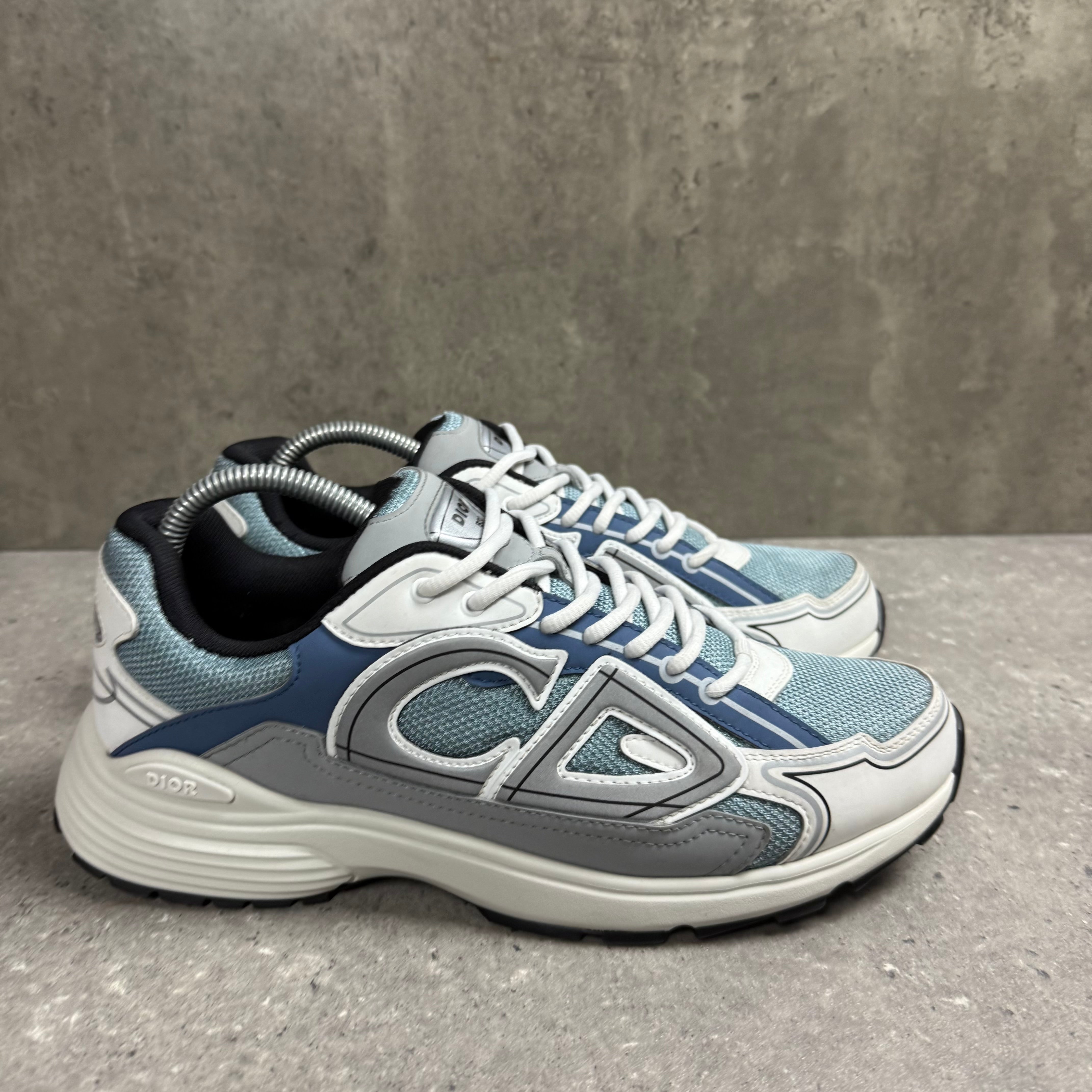 DIOR B30 LIGHT BLUE - (EU 42 / UK 8)