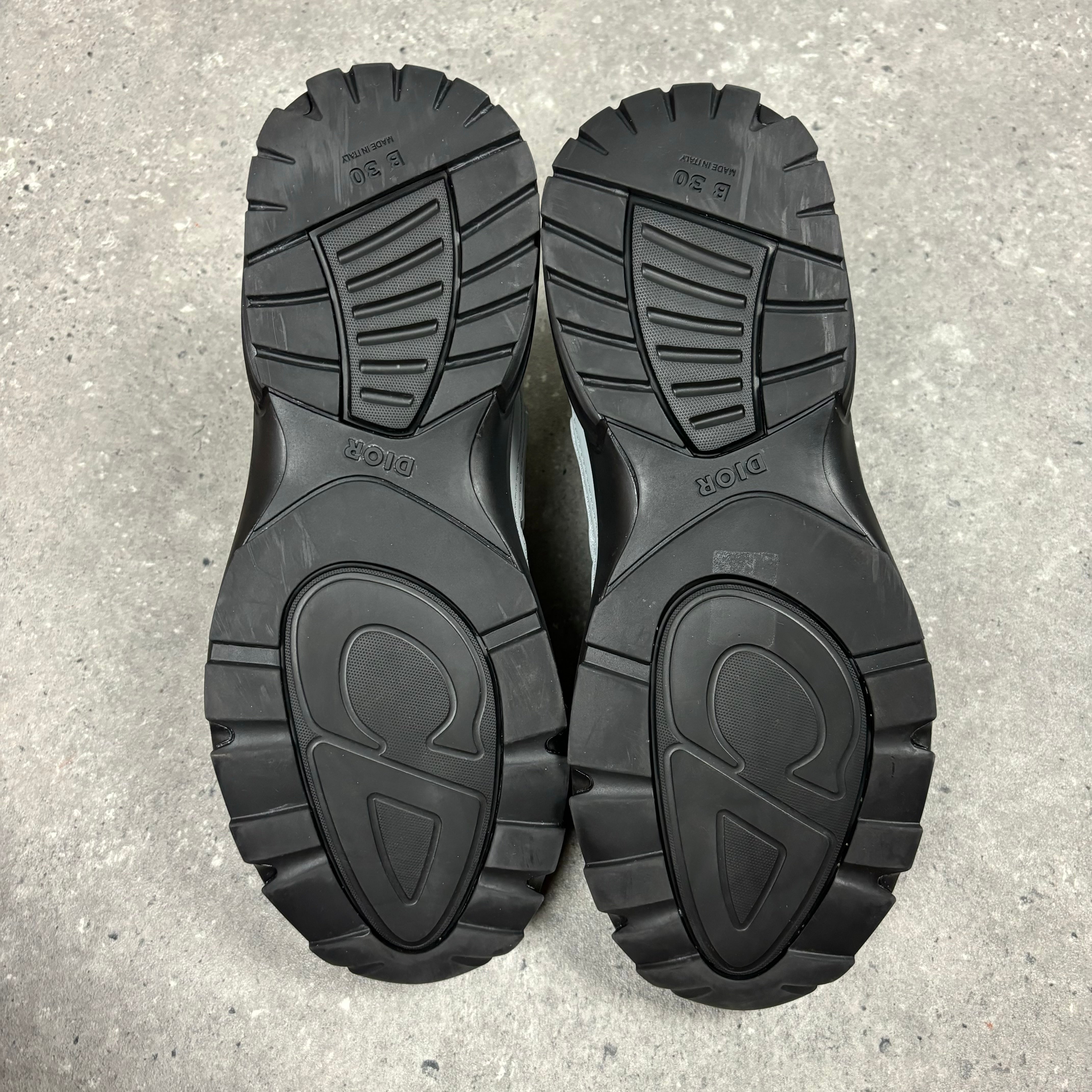 DIOR B30 GREY/BLACK - (EU 42 / UK 8)