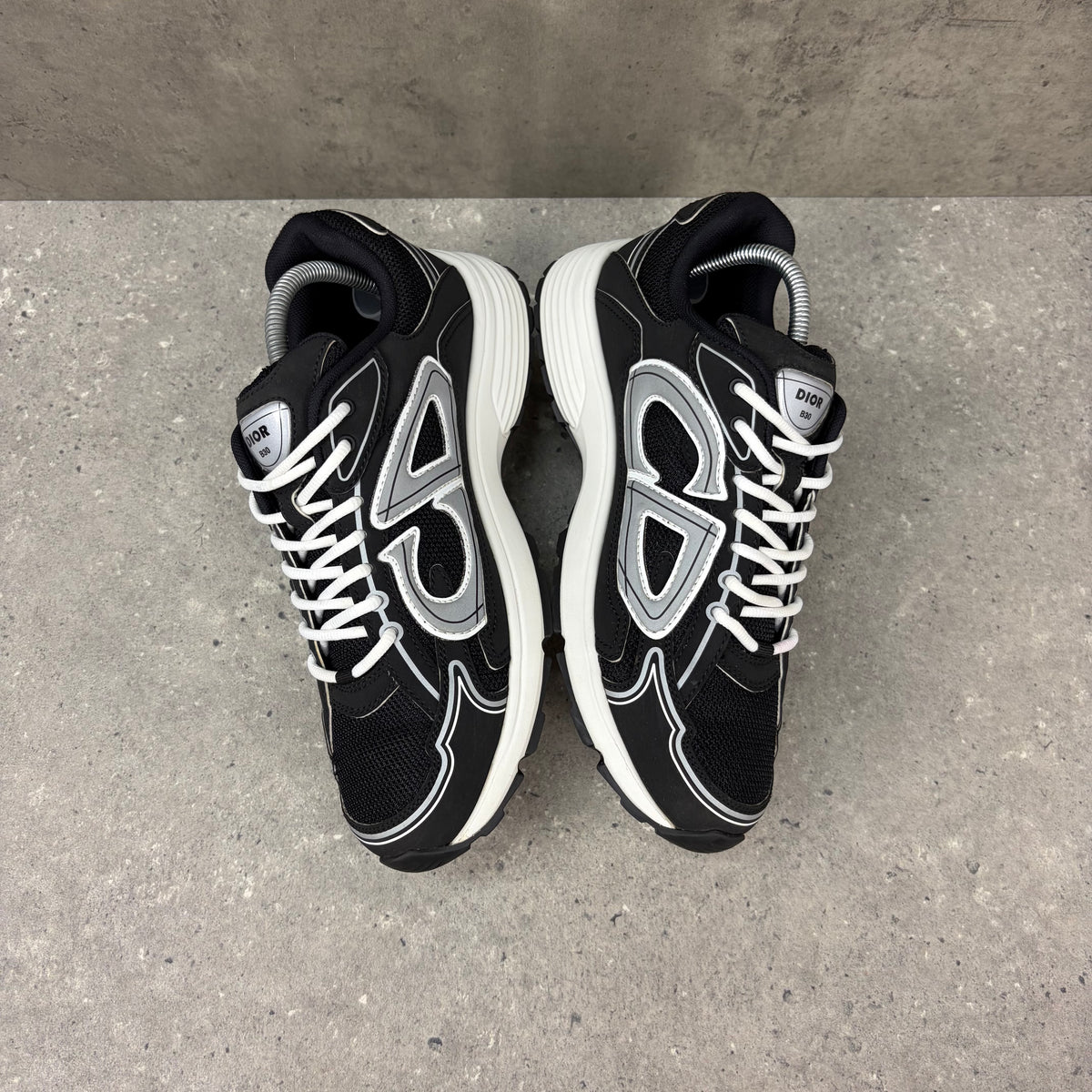 DIOR B30 BLACK / WHITE - (EU 42 / UK 8)