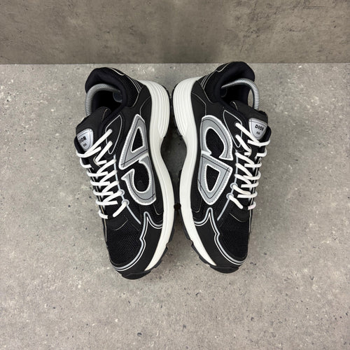 DIOR B30 BLACK / WHITE - (EU 42 / UK 8)