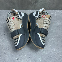 BURBERRY TRAINERS WHITE - (UK 6)