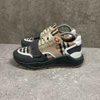 BURBERRY TRAINERS WHITE - (UK 6)