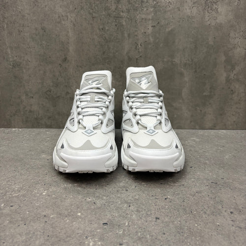 LOUIS VUITTON TACTICS - EU40 (FITS UK 7)