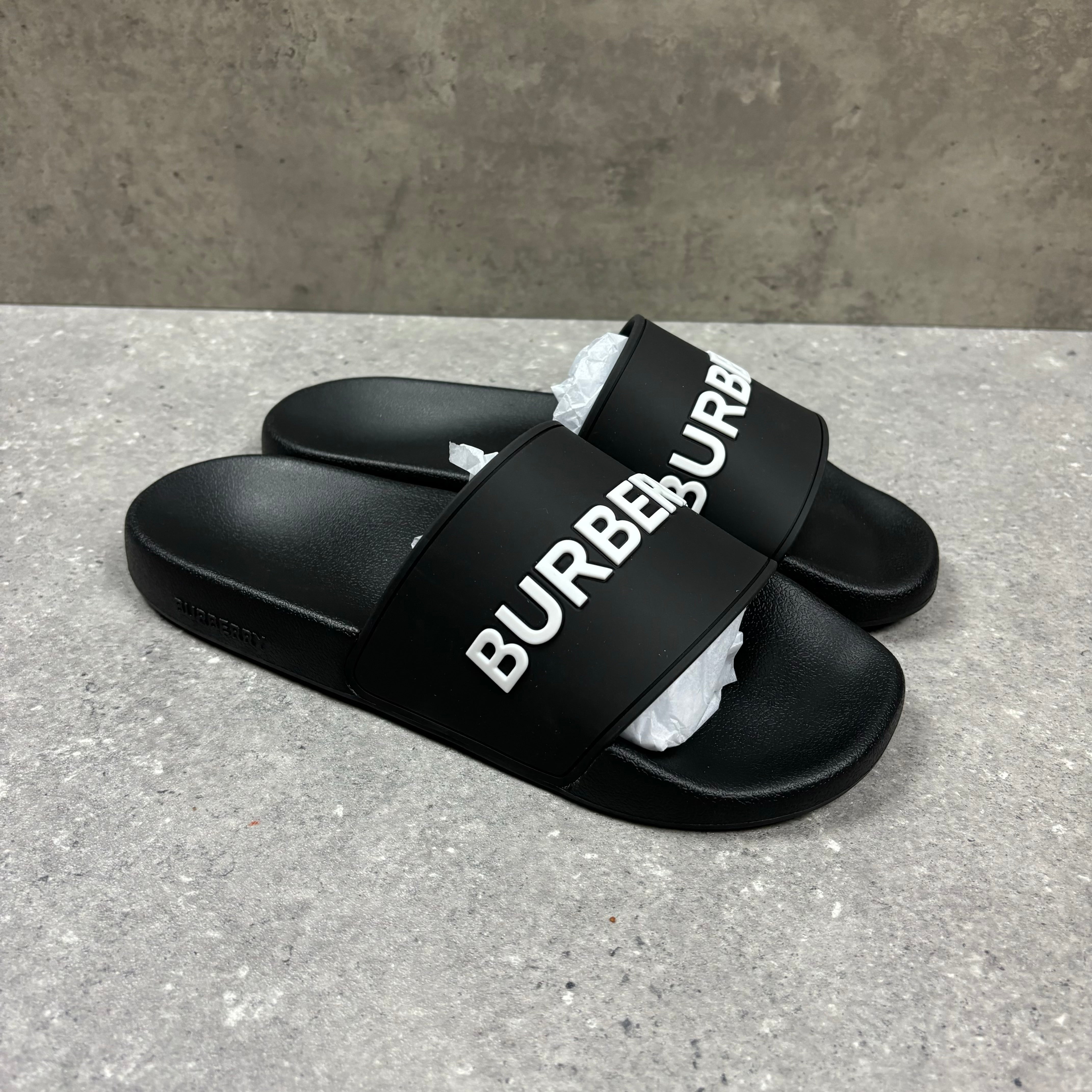 BURBERRY SLIDES