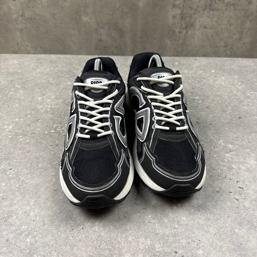 DIOR B30 BLACK/WHITE - (EU 42 / UK 8)