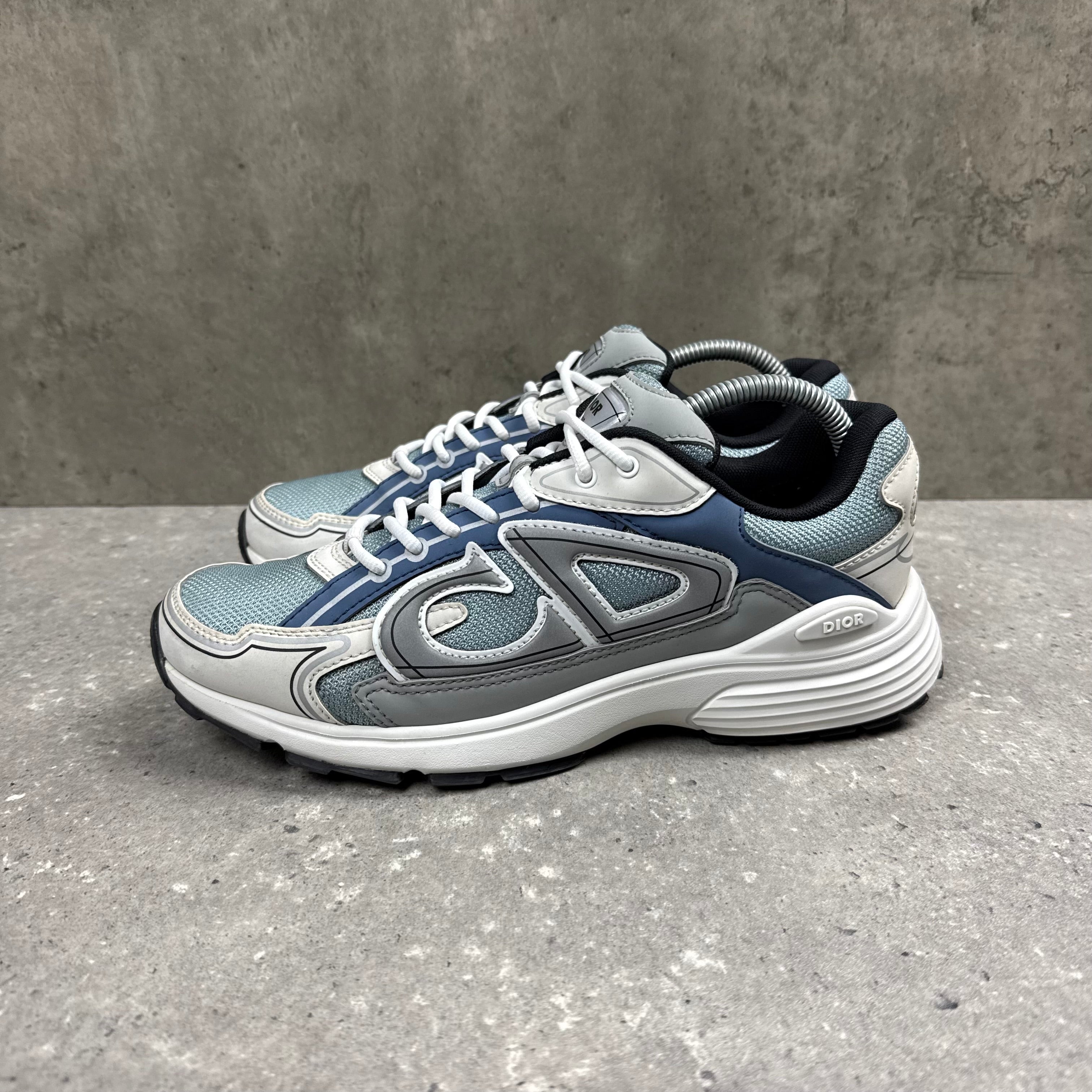 DIOR B30 LIGHT BLUE - (EU 41 / UK 7)