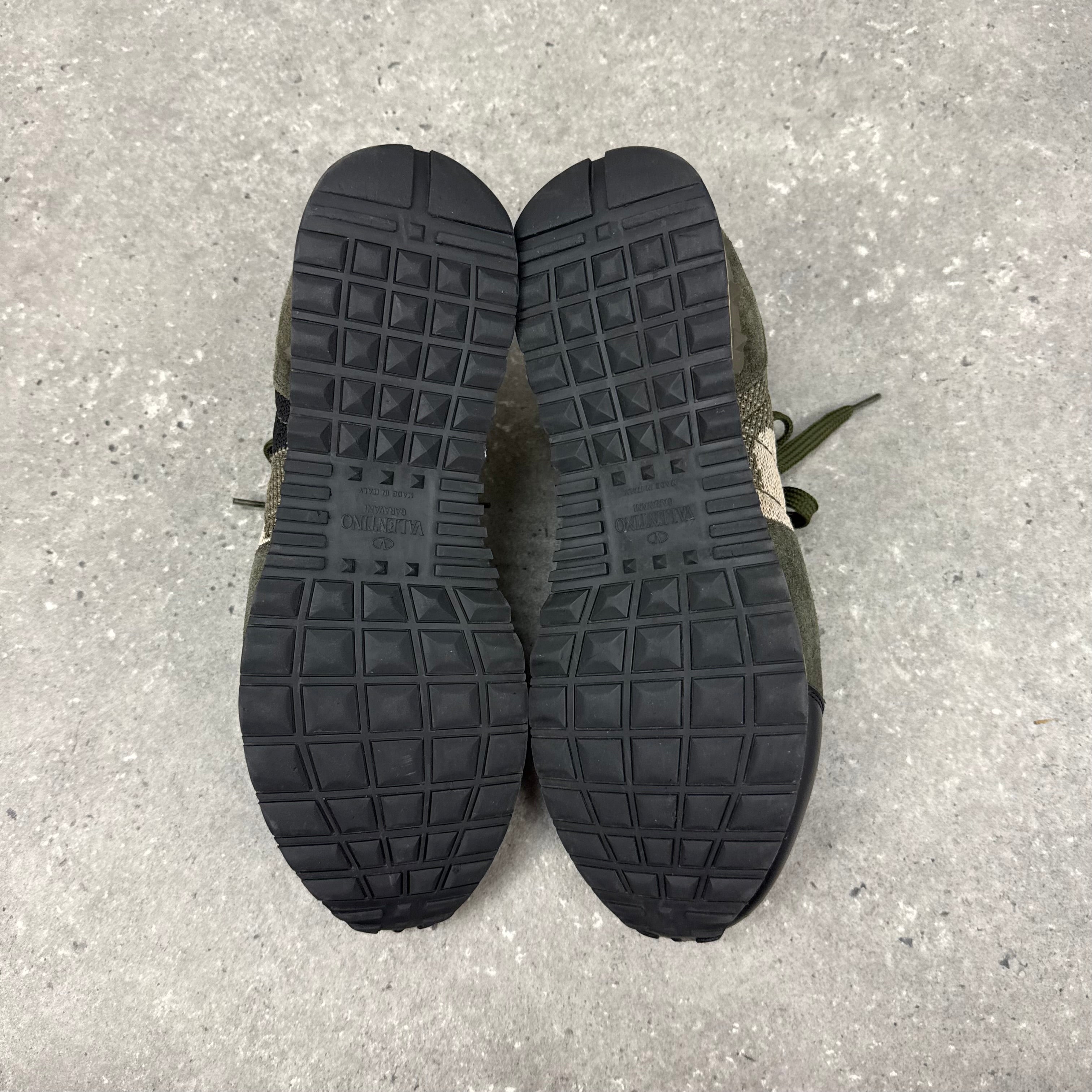 VALENTINO ROCKRUNNER KHAKI - (EU41.5 / UK7.5)