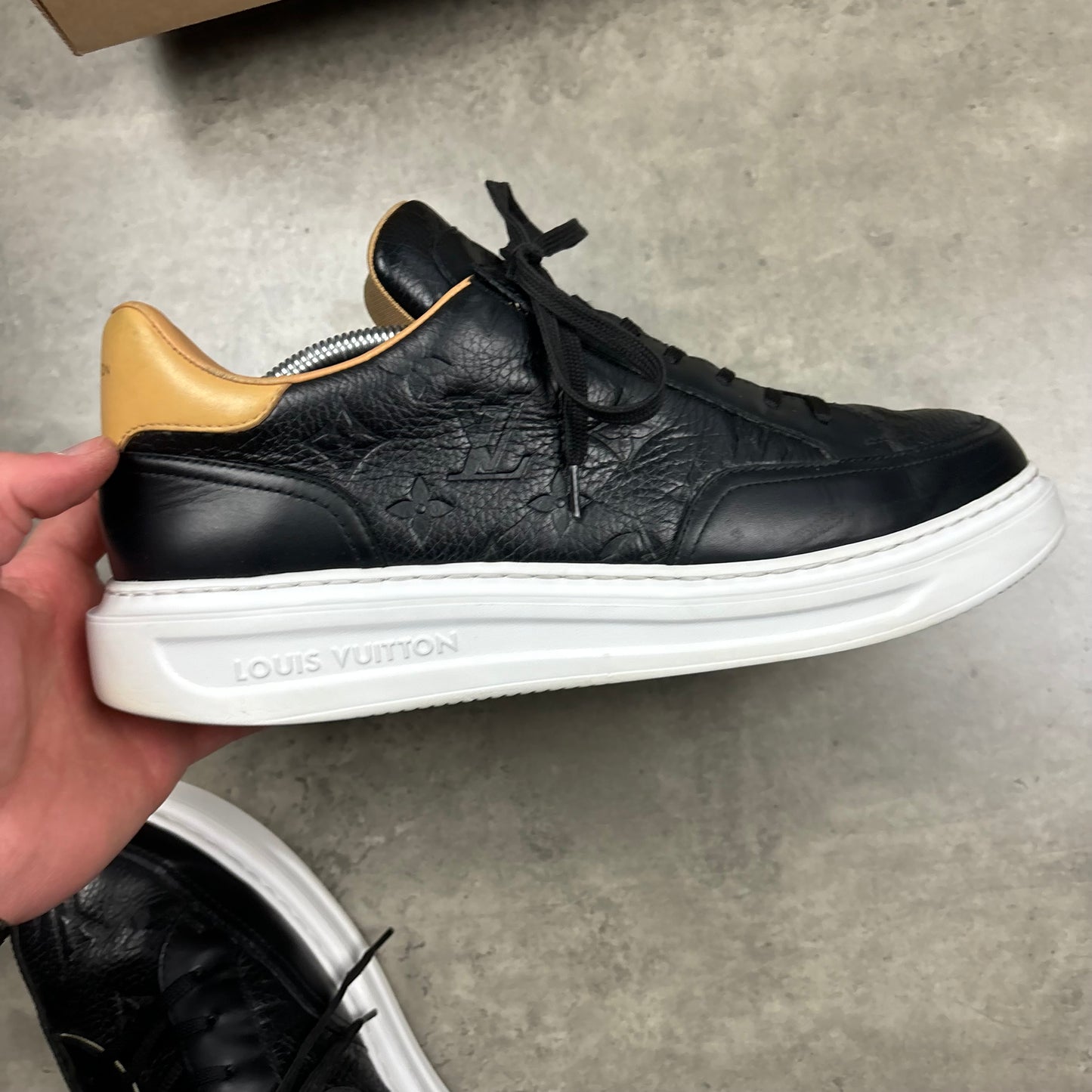 LOUIS VUITTON BEVERLY HILLS SNEAKERS (FITS 10)