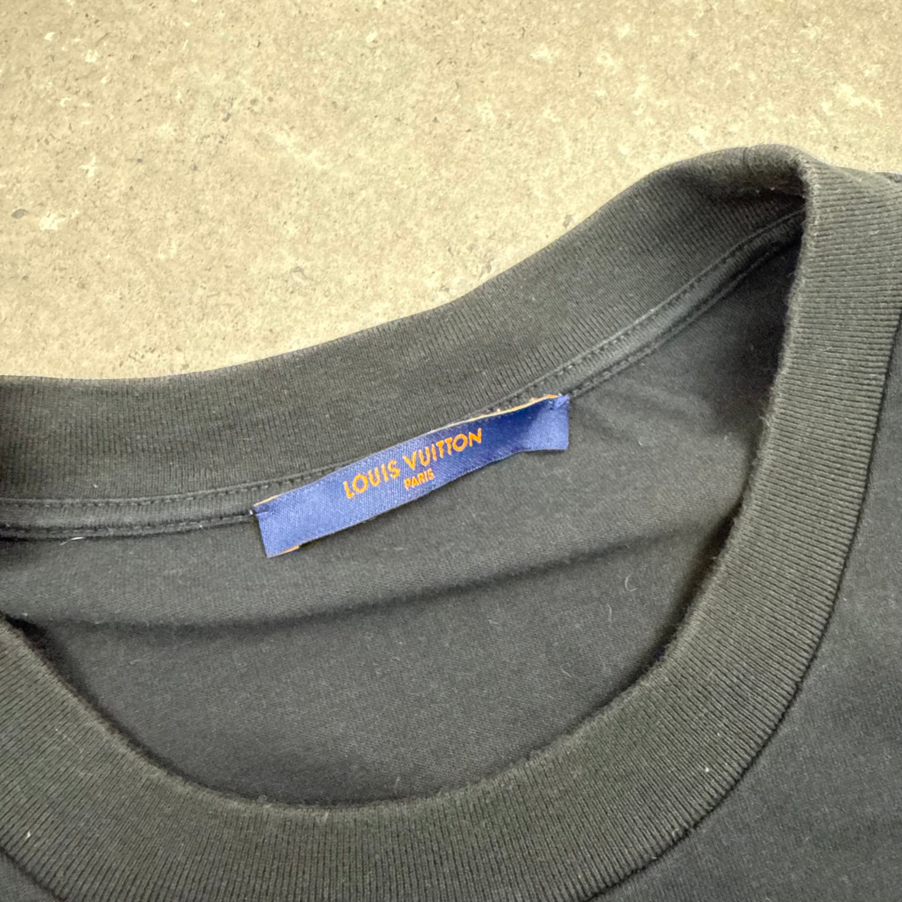 LOUIS VUITTON MONOGRAM GRADIENT T-SHIRT - L (FITS M)