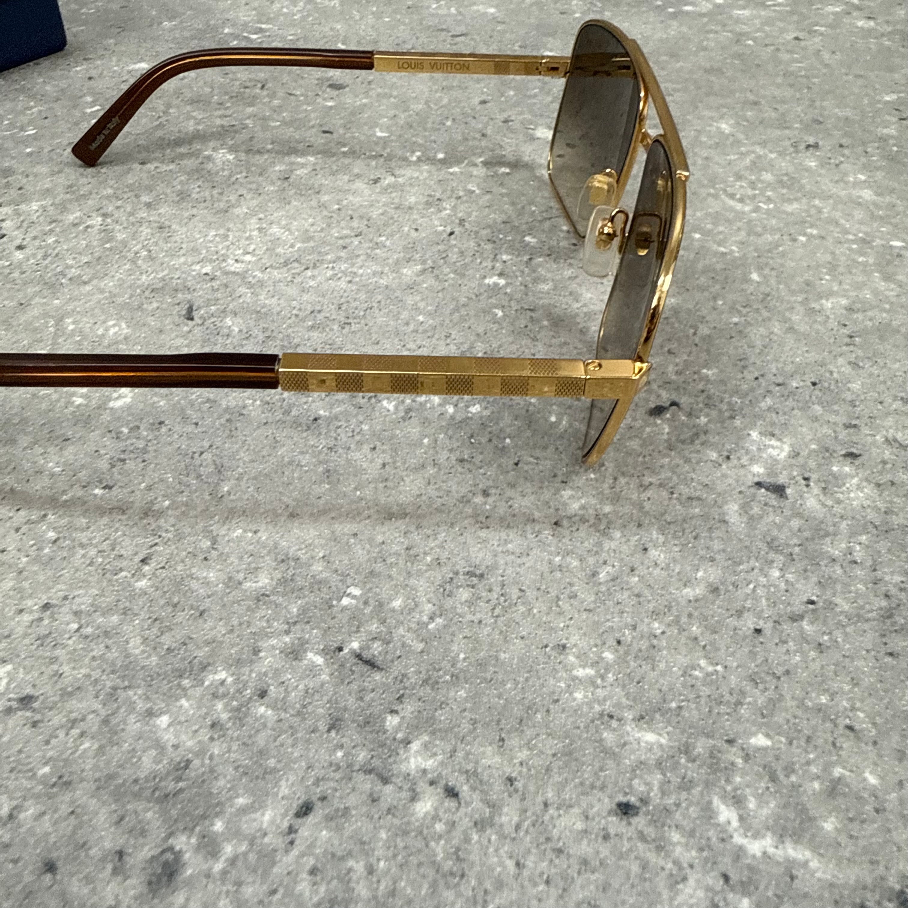 LOUIS VUITTON ATTITUDE SUNGLASSES - GOLD
