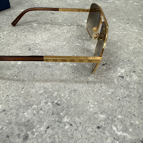 LOUIS VUITTON ATTITUDE SUNGLASSES - GOLD