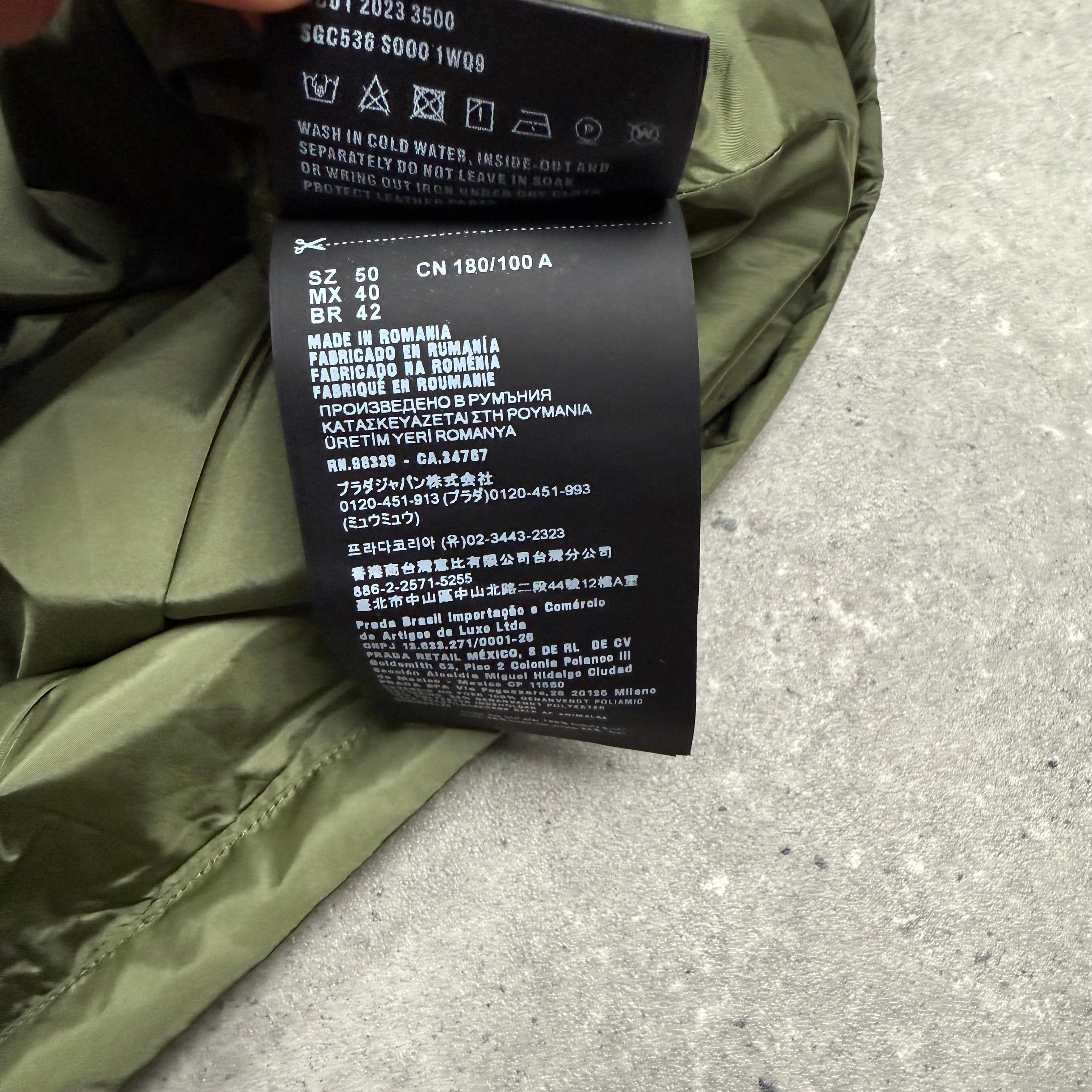 PRADA GILET - 50 (FITS M)