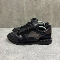 VALENTINO ROCKRUNNER BLACK - (EU42 / UK8)