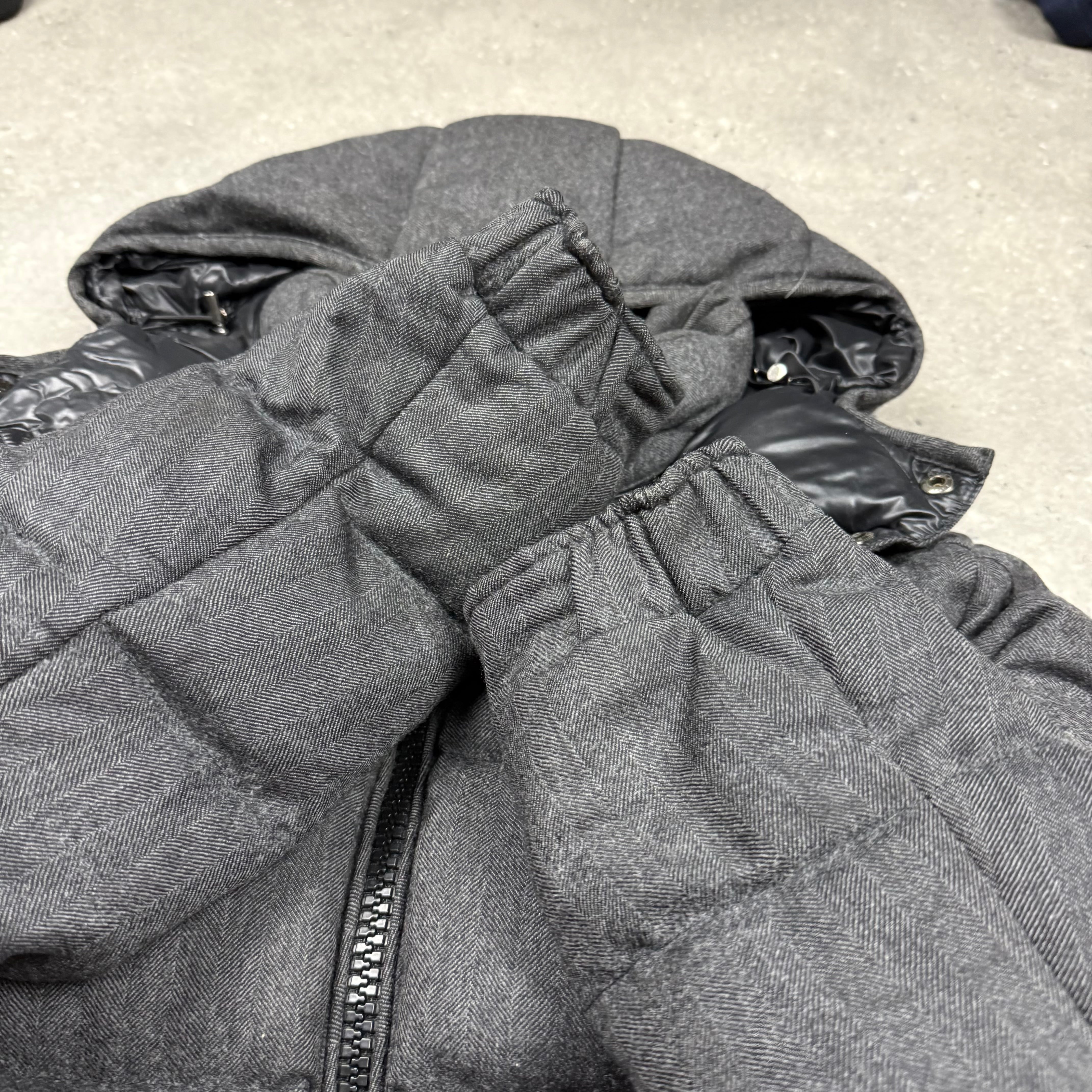 MONCLER MONTGENEVRE JACKET GREY - 1 (S)