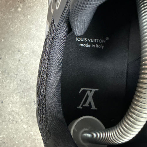 LOUIS VUITTON BLACK TATICS - EU 43 (FITS UK 10)