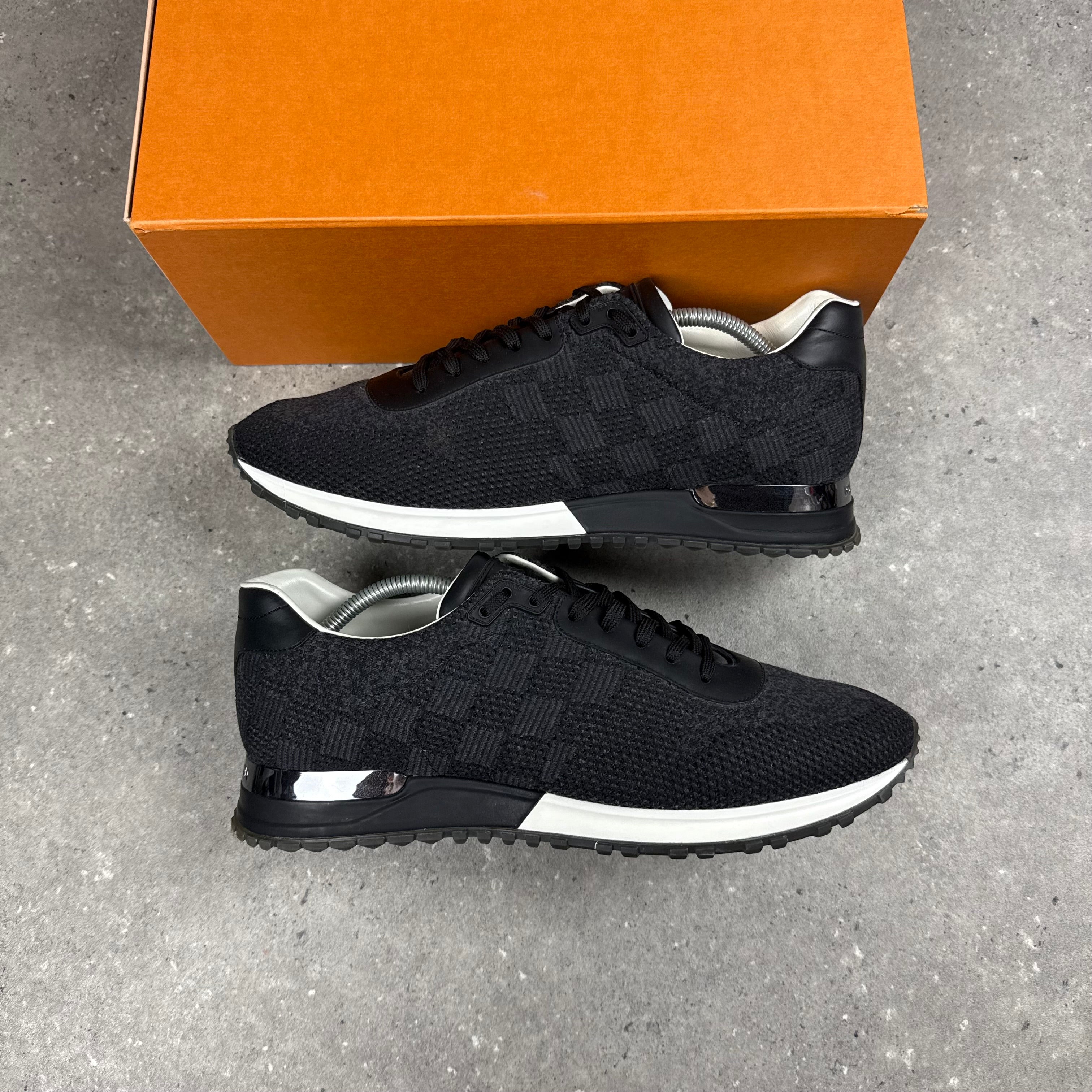 LOUIS VUITTON DAMIER RUNAWAY - EU 44 (FITS UK 11)