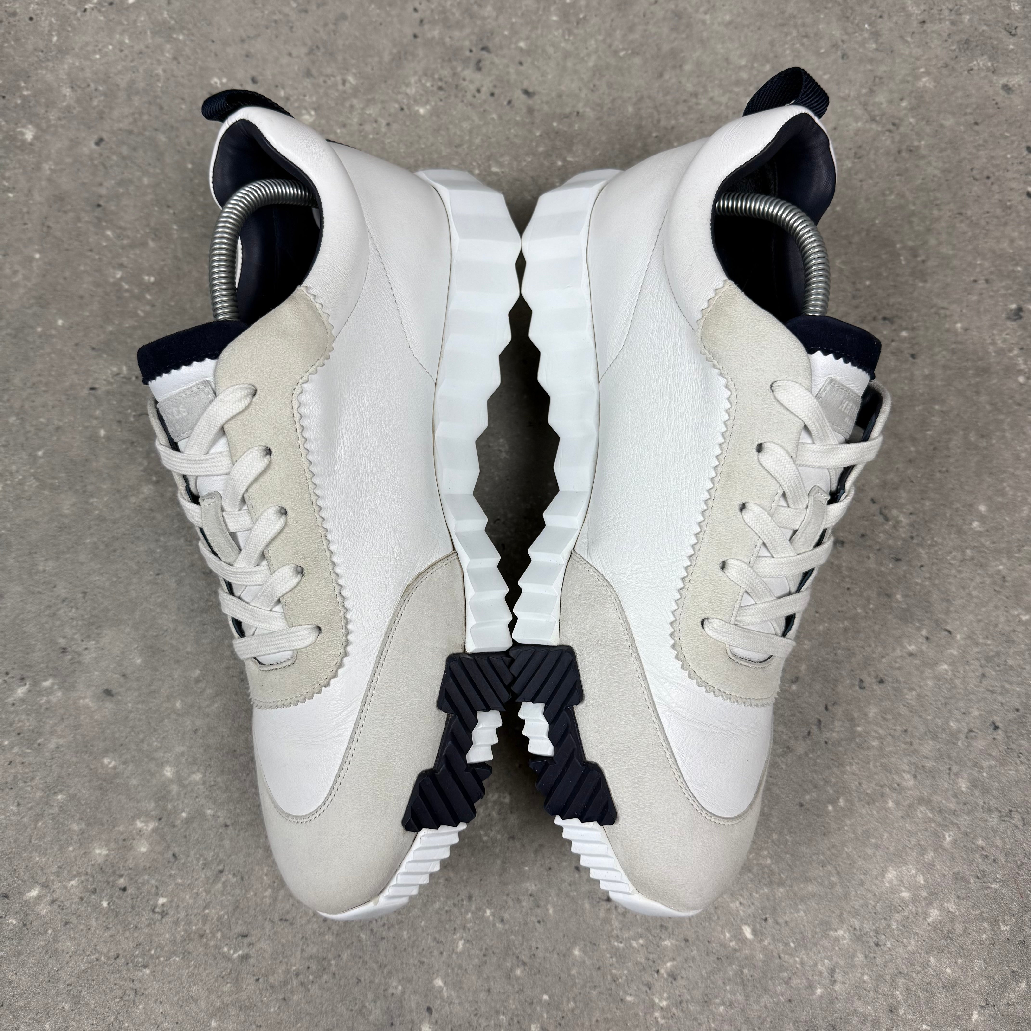 HERMES BOUNCING WHITE/BLACK - (EU43.5 / UK9.5)