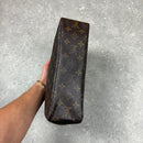 LOUIS VUITTON WASH BAG