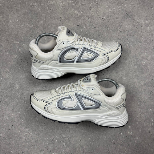 DIOR B30 WHITE - (EU 42 / UK 8)