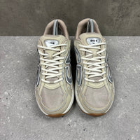 DIOR B30 BEIGE - (EU 41 / UK 7)