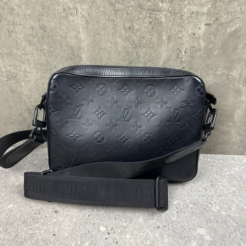 LOUIS VUITTON MONOGRAM MESSENGER BAG - BLACK