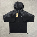 ASICS REFLECTIVE WINDRUNNER JACKET & CORE SHORT SET - BLACK
