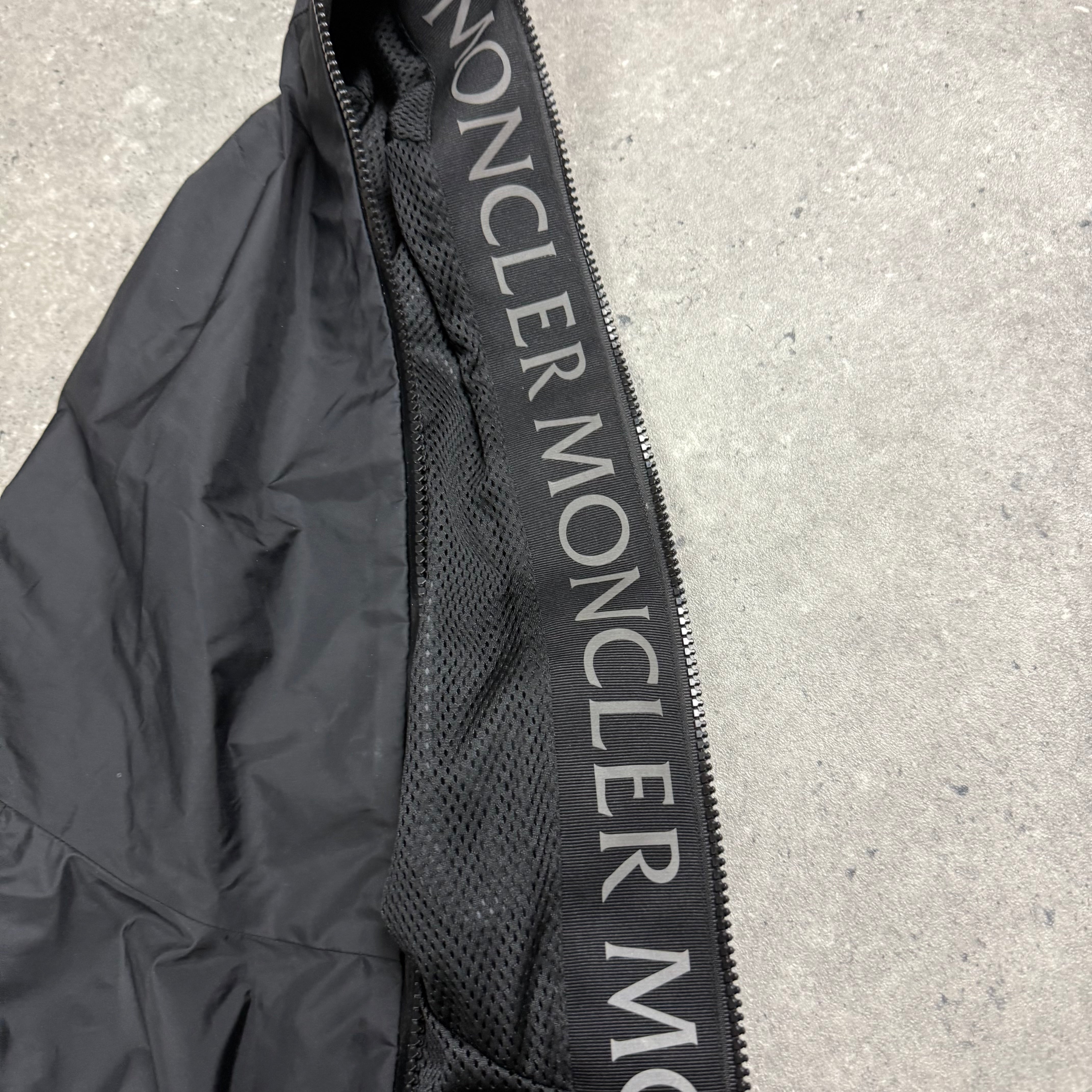 MONCLER PAKITO GILET BLACK - 2 (M)