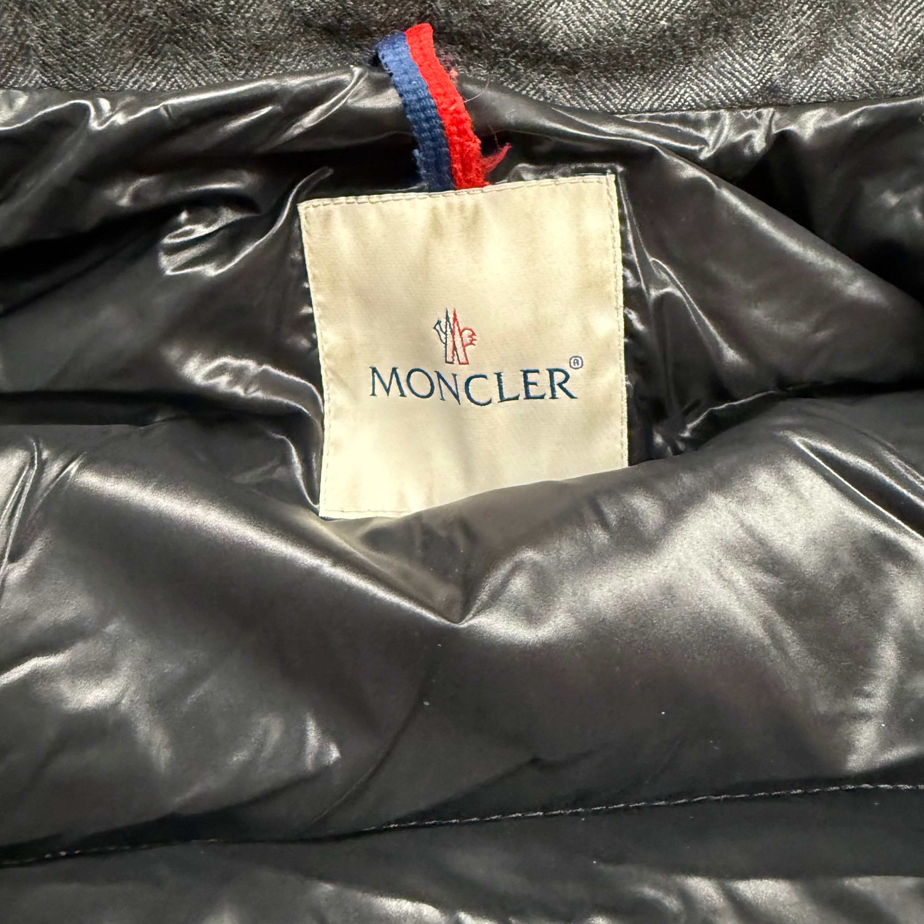 MONCLER MONTGENEVRE JACKET GREY - 1 (S)