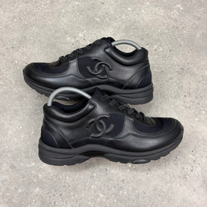 CHANEL RUNNERS -  (EU 41 / UK 7)