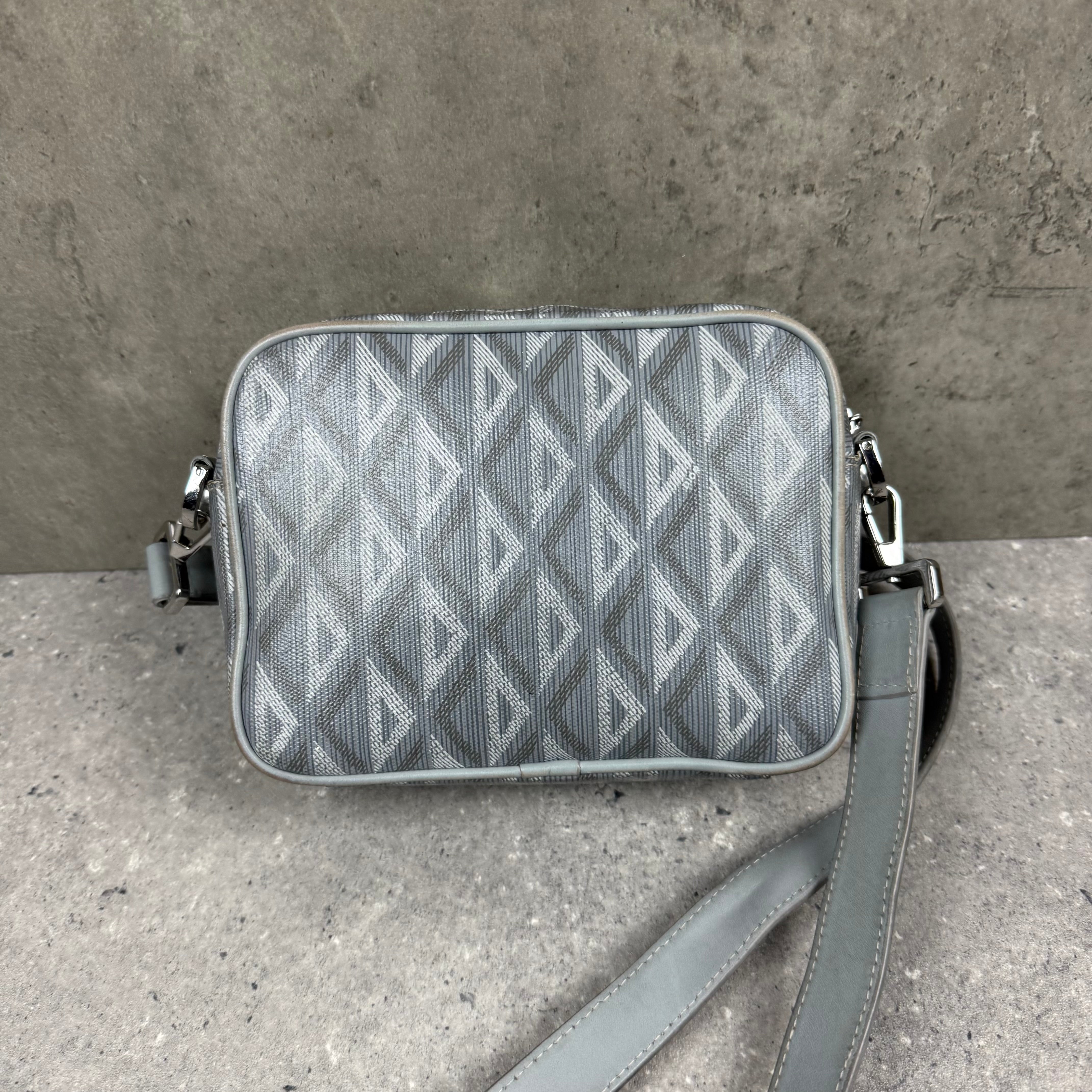 DIOR DIAMOND HIT THE ROAD BAG - GREY