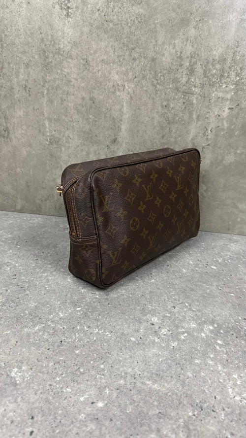 LOUIS VUITTON TOILETRY POUCH